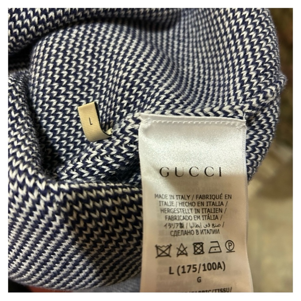 Gucci, cotton wool cardigan sweater size large made in Italy
NWT - Picture 5 of 6